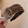 Coleção de Faixas de Cabeça Largas com Estampa de Leopardo na Cor Café Maillard para Mulheres com Pressão Craniana Elevada, Grampos Antiderrapantes Elegantes e Acessórios de Cabelo
