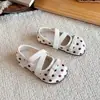 Zapatos de Cuero de Lunares para Niñas 2026 Primavera/Verano Nueva Moda Versátiles Zapatos Mary Jane para Niños