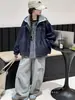 Jaqueta jeans de outono novo estilo para meninas, roupas infantis, corte solto moderno com design falso de duas peças e capuz