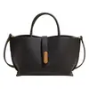 Bolsa Grande Fashion de Alta Qualidade para Mulheres 2025 Nova Bolsa Transversal Retrô, Bolsa de Ombro Tote Fashion e Versátil para o Dia a Dia