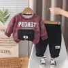 Conjunto Masculino 2026 Novo Estiloso Roupas de Primavera e Outono Moda Infantil Moletom Casual para Bebê Conjunto de Duas Peças Dropshipping