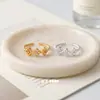 Anel Folha de Trevo Dourado Fosco Atacado, Design de Nicho de Luxo Leve de Alta Qualidade, Anel Aberto com Zircônia, Novo Produto de Verão Dropshipping