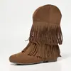 Botas western cowboy populares europeias e americanas de camada dupla com franjas, salto baixo, sola macia, bico redondo, de calçar, confortáveis, versáteis, de cano médio para o verão