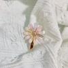Nueva horquilla de celebridad de Internet, horquilla de cristal Mori con flor, accesorios sencillos para el cabello, flequillo, pinza superior, pinza de pico de pato para niña