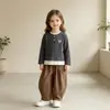 Conjunto de Duas Peças de Algodão Fino com Manga Longa e Calça Longa para Meninas Outono, Camiseta e Calça para Bebê, Classe A Infantil, Atacado
