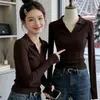 Suéter de tricô com gola polo estilo retrô francês de manga longa para mulheres, novo modelo de inverno 2025, top elegante e que afina a silhueta, moderno
