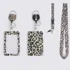 Cordón para teléfono con estampado de leopardo en forma de corazón con tarjetero para tarjetas de autobús, tarjetas de estudiante, credenciales de trabajo, correa multifuncional para el cuello de carcasa dura