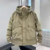 Nuevo estilo de ropa de trabajo, funcional y genial, chaqueta acolchada con capucha de moda casual versátil para jóvenes, primavera/otoño 2026