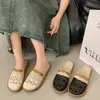 Medias zapatillas transpirables de malla con punta cerrada para mujer, calzado de verano para exteriores, nuevos estilos 2026, zapatos tejidos de red, sandalias slip-on huecas de suela gruesa