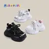 Zapatos Deportivos Nuevos de Primavera 2026 para Niños Zapatos de Papá Malla Transpirable Versátiles Zapatos Casuales para Niños y Niñas Modernos