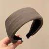 Diadema de Copa Alta y Ala Ancha para Mujer 2026 Nuevo Estilo Hace que la Cara Parezca Más Pequeña No Aprieta la Cabeza Diadema Otoño Invierno Lavado de Cara Presionar el Cabello Pinza para el Cabello Accesorios para el Cabello
