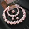 Set de Joyería Francés de Cinco Piezas con Perlas Retro de Lujo Ligero Transfronterizo Europeo y Americano para Banquete de Mujer Versátil de Gama Alta Mejor Amiga Regalo