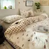 Juego de sábanas de cuatro piezas, funda de edredón, juego de tres piezas para dormitorio individual de estudiante de invierno, funda de edredón individual cepillada, ropa de cama de dibujos animados