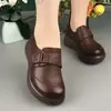 Sandalias caladas de piel suave, zapatos de verano perforados de suela fina, zapatos tipo mom de piel suave con una sola tira, Mary Janes planos de suela suave para mujer