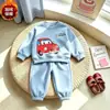 Conjunto de forro polar para niños 2026 nuevo otoño e invierno elegante sudadera holgada de dibujos animados para niños y pantalones jogger conjunto de dos piezas al por mayor