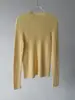 Suavidad de NubeYangzi Alemán 48 unidades 100% lana suéter de punto de cuello medio alto para mujer, elegante camisa base de otoño