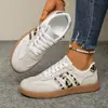 Novedad Primavera y Otoño 2026 Zapatos de Entrenamiento Alemanes Estilo Retro Estampado de Leopardo Tenis Blancos Transfronterizos Talla Grande Punta Redonda Con Cordones Zapatos Deportivos Casuales
