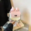 Moda Primavera y Verano Bolso Mini de Labiales con Lazo para Mujer, Nuevo 2026 Bolso Cruzado de Gama Alta, Bolso Pequeño Versátil con Cadena