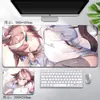 Mousepad extra grande de Uma Musume, apresentando os personagens Tokai Teio, Koden e Shion, projetado para uso silencioso e adequado para jogos de esports.