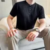 2026 Verão Estilo Old Money Masculino Jacquard de Diamante Gola Henley Camiseta de Malha de Manga Curta Polo Masculina Texturizada Tendência