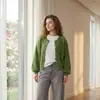 Jaqueta de Cashmere Imitação de Visom Curta Cremosa Branca Transfronteiriça Feminina 2025 Outono e Inverno Nova Cardigan de Tricô Solto Grosso