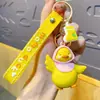 Chaveiro Pingente Boneco Pato Amarelo B.Duck Autêntico Fofo Tendência Figura Chaveiro Pingente de Bolsa Pequeno Presente