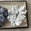 Cuerda para el cabello a cuadros azules y blancos, elegante y artística retro, con diseño floral pequeño para el intestino grueso, aro para el cabello, accesorios para el cabello de cola de caballo que combinan con todo para chica Mori