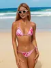 Biquíni de duas peças para mulheres, estilo europeu e americano, para comércio exterior transfronteiriço em 2027, com estampa, sexy e adequado para férias