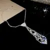 Set de Pendientes y Collar de Borla de Diamante Super Brillante Estilo Palacio Perlas Lujo Accesible Gama Alta Cadena para Clavícula Diseño Joyería