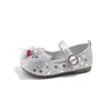 Sapatos de princesa com laço de cereja e lantejoulas para meninas, nova coleção primavera e outono, sapatos de sola macia para meninas pequenas, adequados para apresentações