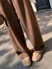 Pantalones de Pierna Ancha de Terciopelo Color Café para Mujer Otoño/Invierno 2026 Nuevos de Cintura Alta Adelgazantes Deportivos Relajados Rectos Pantalones Scimitar
