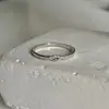 Anel de zircônia nicho luxo leve vento frio anel enrolado feminino transfronteiriço estoque e uma geração de cabelo