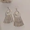 Brincos de Férias na Praia estilo étnico retrô com design de borla feito à mão, temperamento feminino, Miao de Yunnan, brincos longos versáteis