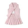 Conjunto de tres piezas de camiseta de tirantes para niña + falda + chaleco de estilo británico con falda plisada para verano 2023