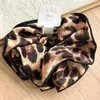 Scrunchie de Doble Capa con Estampado de Leopardo Dulce y Fresco para Chicas Picantes Estilo Retro Lazo para Cola de Caballo Baja Accesorio de Cabello de Gama Alta Cuerda para el Cabello