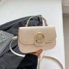 Bolso pequeño popular de este año para mujer primavera 2025 nueva moda retro bolso bandolera bolso de mano popular en línea para mujer popular en línea que combina con todo
