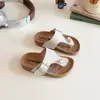 Nuevas Sandalias de Espiga 2025 Transfronterizas para Niñas Antideslizantes Boeken Zapatos de Playa Ropa Exterior de Verano Chanclas Planas para Niños