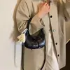 Nova Moda Outono 2026 Transfronteiriça Pequena Bolsa Feminina, Bolsa de Ombro e Transversal Versátil, Bolsa de Mão Estilo Bolinho de Design de Nicho
