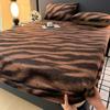 Nuevo Felpa de Conejo Engrosada Terciopelo de Leche Cama Sábanas de Cama Pieza Única Forro Polar de Invierno Juego de Sábanas de Cama Protector de Colchón Juego de Tres Piezas