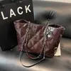 Bolso de Cuero Aceitado de Alta Gama Vintage de Gran Capacidad 2025 Nuevo Bolso de Hombro de Moda para Mujer Bolso Tote Acolchado