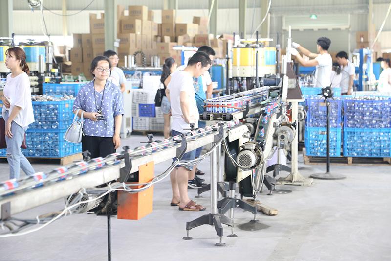 制罐车间3000.jpg
