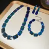 Aretes Redondos con Tachuelas de Diamante Cuadrado y Cadena Plateada, Cadena de Suéter Estilo Corte Vintage Francés, Exquisito Juego de Joyería de Alta Gama