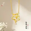 Mismo estilo que la tienda de oro, oro arena incrustado con diamantes, tres vidas, collar de nudo en forma de corazón, nuevo lujo ligero chino, cadena para la clavícula de circonita cúbica de trébol de tres hojas