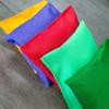 Bolsa de arena pequeña al por mayor para niños lanzar cuadrada color sólido doble capa a prueba de fugas plana bolsa de arena deportes infantiles bolsa de arena juego
