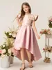 Vestido rosa de cetim para meninas, estilo europeu e americano, com mangas tipo asa de borboleta, design irregular de cauda de andorinha, estilo princesa, com toque de alta qualidade