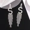 Aretes de cadena de garra nuevos con pedrería geométricos de borla larga de letra Aretes de foto callejera atmósfera de novia E784