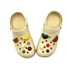 Sapatos transfronteiriços para 11 semicírculo geométrico quadrado amor resina furo sapato fivela desenho animado tridimensional removível