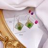 Pendientes geométricos de flor seca natural verde estilo ins de flor real fresca con pan de oro pendientes de flor real de perla rosa para mujer