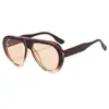 Gafas de Sol de Marco Grande Estilo Europeo y Americano 2026 para Mujer, Gafas de Sol Cat-Eye Modernas y Únicas, Anti-UV, Estilo Callejero de Moda