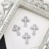 Venta Caliente Cruzada Decoraciones Retro para Uñas Cruzadas Metal Gótico Oscuro Estilo Portátil Accesorios para Taladro de Uñas Venta al por Mayor